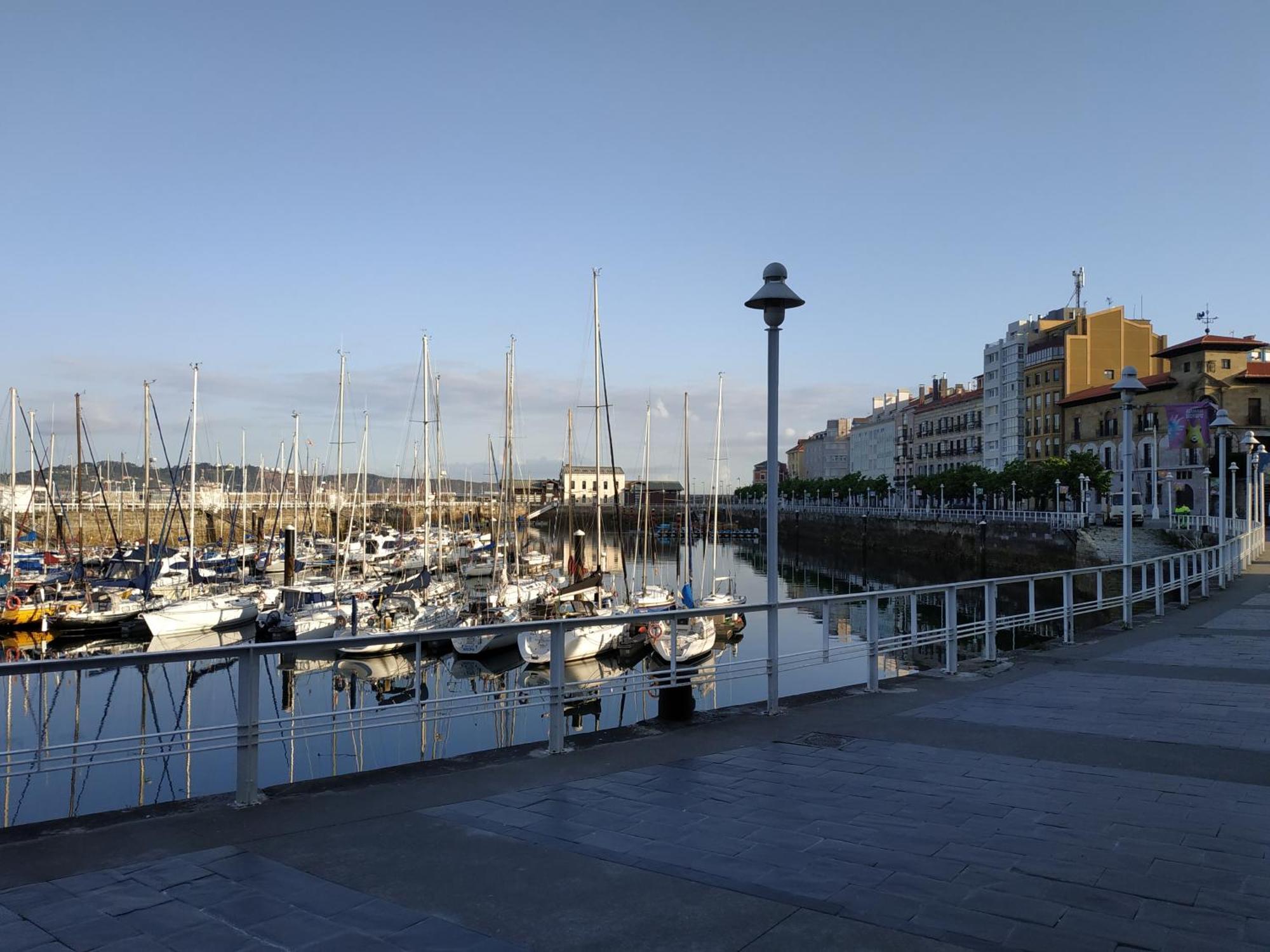 Appartement El Rincon Del Puerto à Gijón Extérieur photo